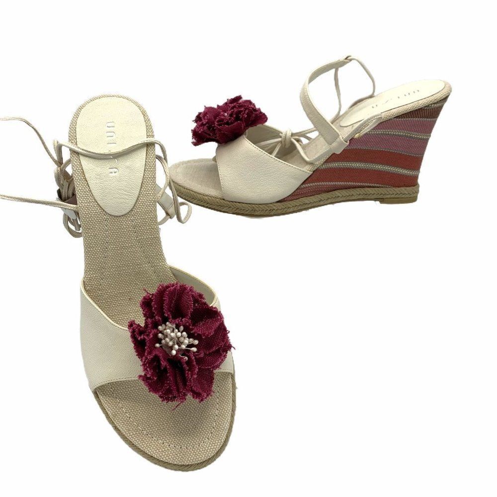 Unisa Cream Sz 9.5 Wedge Espadrille Sandals Flower